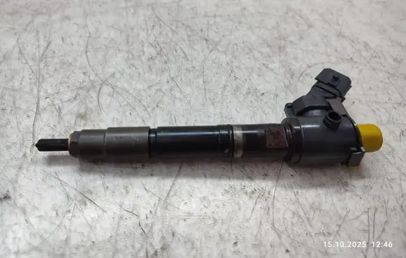 Fuel injector