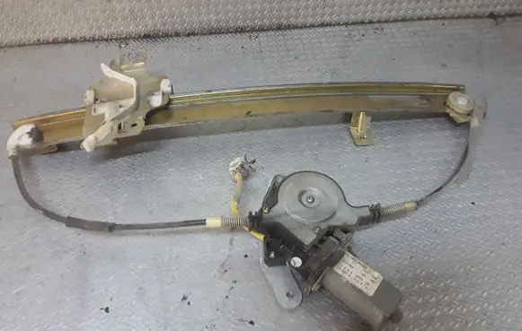 Opel Frontera B Rear door window regulator with motor 91157980