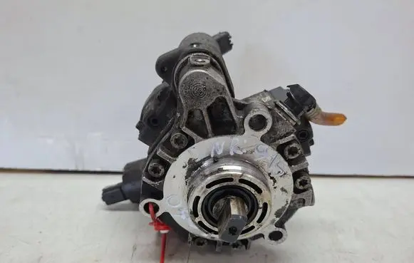 Peugeot 407 Fuel injection high pressure pump S27647915 9685705080