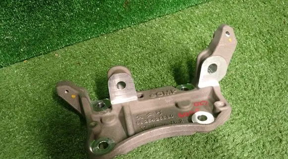 Fiat 600 Engine mounting bracket 9826426680