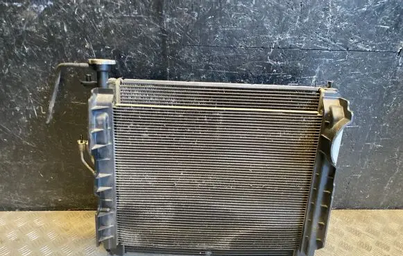 KIA Sportage Coolant radiator 252313K460
