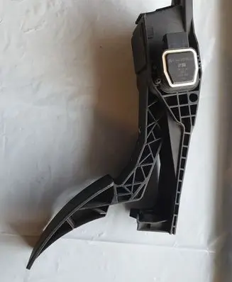 Mercedes-Benz GL X164 Accelerator throttle pedal A1643000004