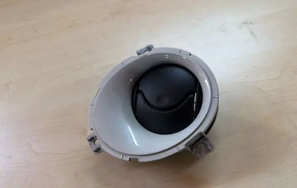 Nissan Juke I F15 Dash center air vent grill 68760BV81A