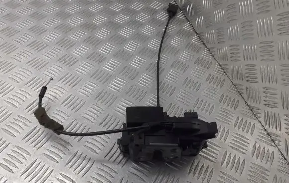 Renault Modus Rear door lock