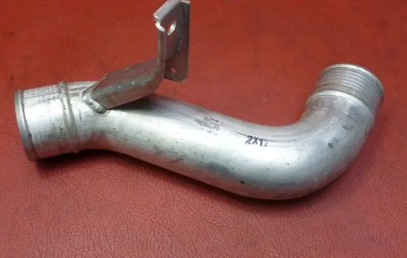 Chevrolet Captiva Air intake hose/pipe 95909219
