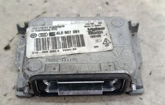 Volkswagen PASSAT B6 Xenon control unit/module