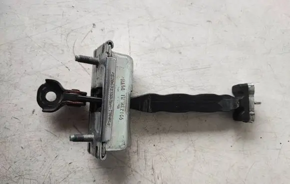 Ford Mustang VI Front door check strap stopper FR3B6323552AA