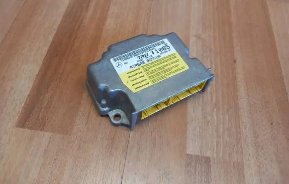 Mercedes-Benz B W245 Airbag control unit/module A1698201085 1085