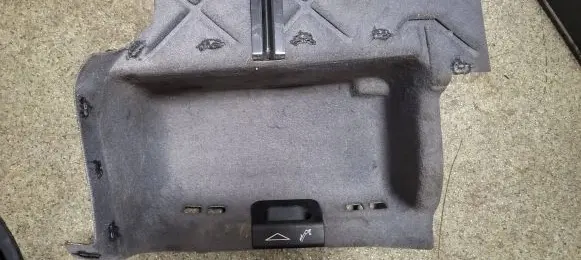 BMW 7 E38 Other trunk/boot trim element 8164778