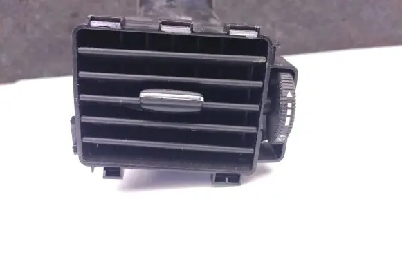 Mercedes-Benz Sprinter W906 Dash center air vent grill 14078