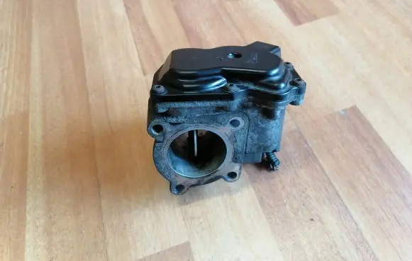 Renault Espace IV Throttle valve 8200987453 H8200727648
