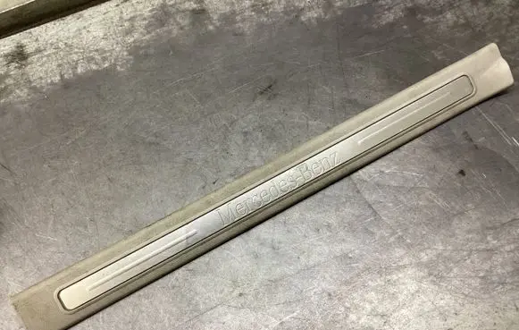 Mercedes-Benz B W245 Front sill trim cover A1696801174