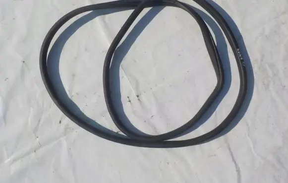 Hyundai Kona I Front door rubber seal HENCAR9572742984