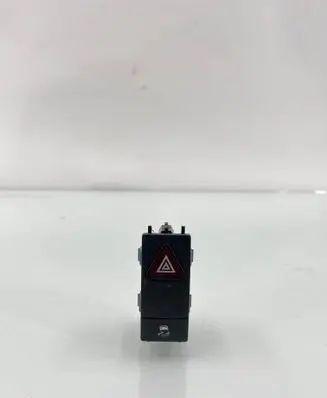 Mercedes-Benz E W212 Hazard light switch 2129051100