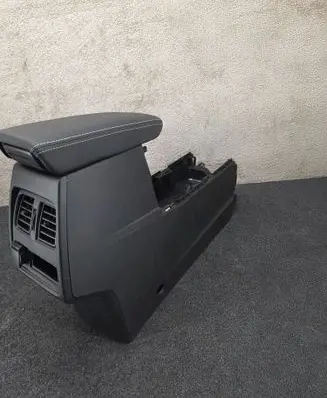 Renault Captur II Armrest 969104517R 681007108R