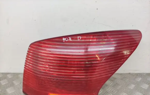 Peugeot 407 Rear/tail lights