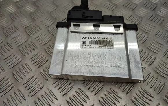 Volkswagen Golf VII Engine control unit/module 04C907309AE