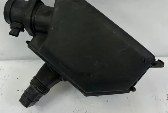 Volvo XC60 Air filter box cover 30779283