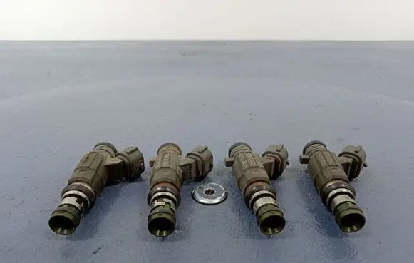 Subaru Forester SF Fuel injector FBLC100