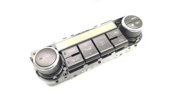 Toyota Auris E180 Climate control unit 55900-02420 545-5C42B
