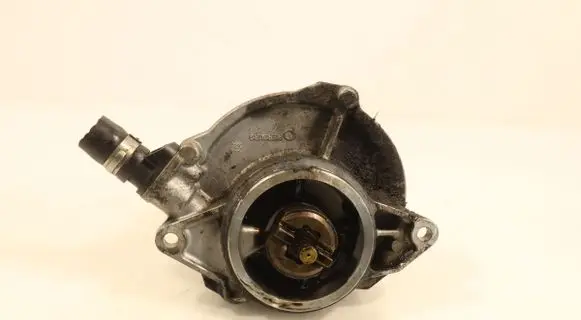 Audi A6 S6 C5 4B Vacuum pump 057145100T