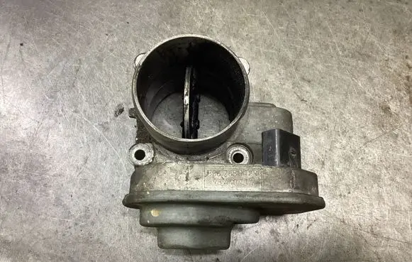Opel Antara Throttle valve 96440414 B062681188
