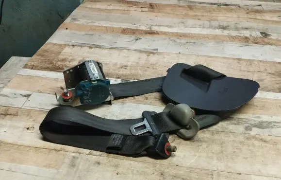 Hyundai Santa Fe Third row seat belt 898102B300WK