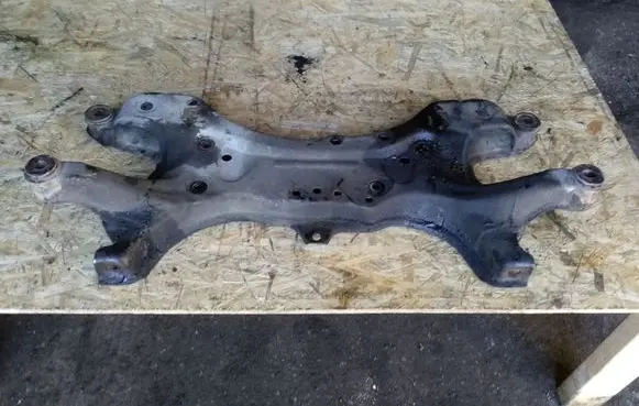 Toyota Avensis T250 Front subframe