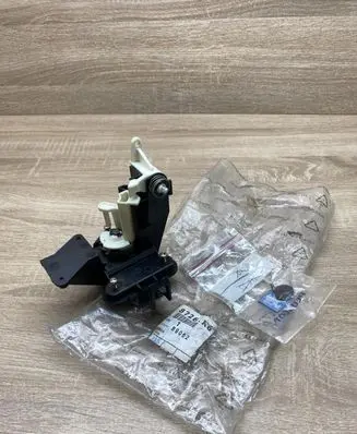 Peugeot 406 Tailgate exterior lock 8726K6 9633314180 N0500264