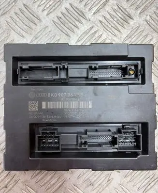 Audi A5 8T 8F Comfort/convenience module 8K0907064EB