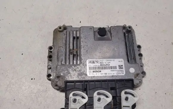 Ford Fiesta Engine control unit/module 8V2112A650KD 6DZD DZL7S