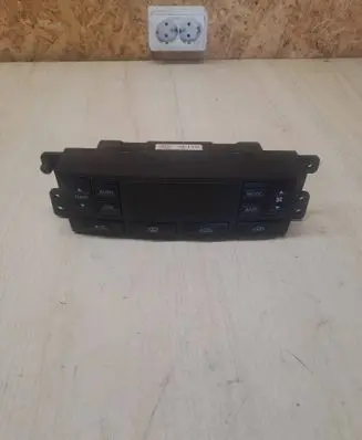 KIA Sorento Climate control unit 3E110 972503E110 S51680008019F