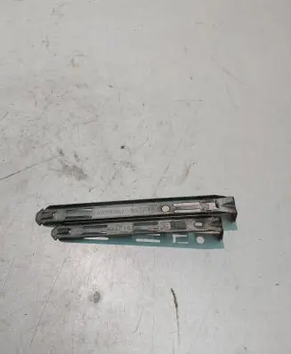 Volvo XC90 Headlight/headlamp mounting bracket 89028052 8637181 8637182