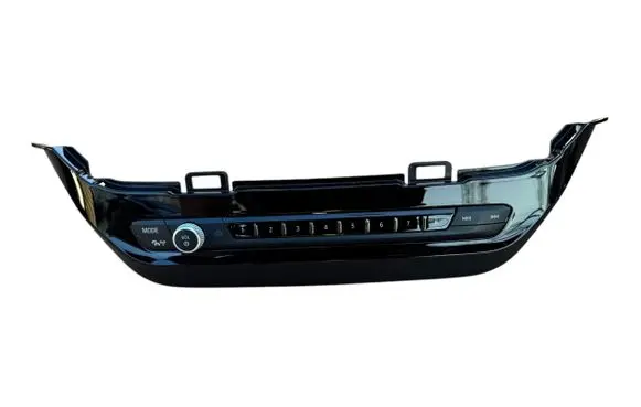 Head unit multimedia control