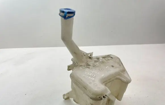 Toyota Yaris Windshield washer fluid reservoir/tank 853100D060 001177