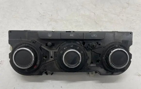 Skoda Octavia Mk3 (5E) Climate control unit 3T0820047M