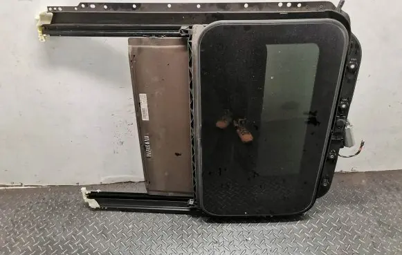 Volkswagen Jetta V Sunroof set 1K0877255