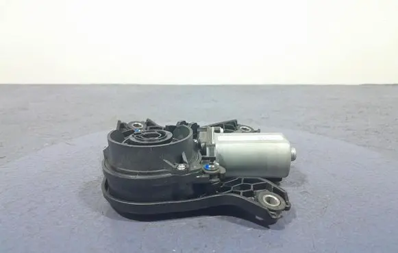 Porsche Cayenne (9PA) Front door lock 4F0837059A