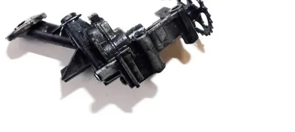 Volvo S40, V40 Oil pump 7700600252