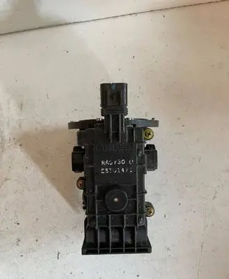 Mitsubishi Galant Mass air flow meter E5T01471