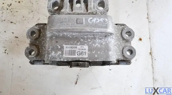 Skoda Octavia Mk2 (1Z) Engine mount bracket 1K0199555BB