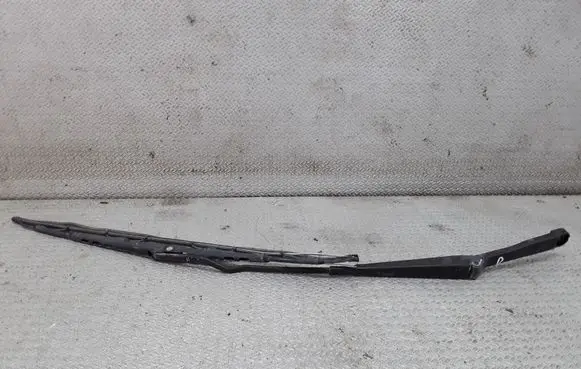 Front wiper blade arm