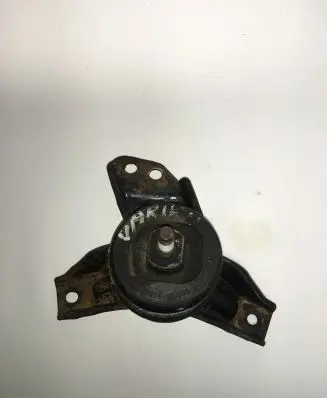 KIA Sportage Engine mount bracket 218142S600
