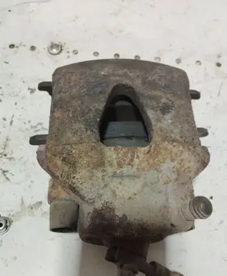 Skoda Octavia Mk2 (1Z) Front brake caliper