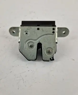 Opel Corsa D Tailgate/trunk/boot lock/catch/latch 55701971