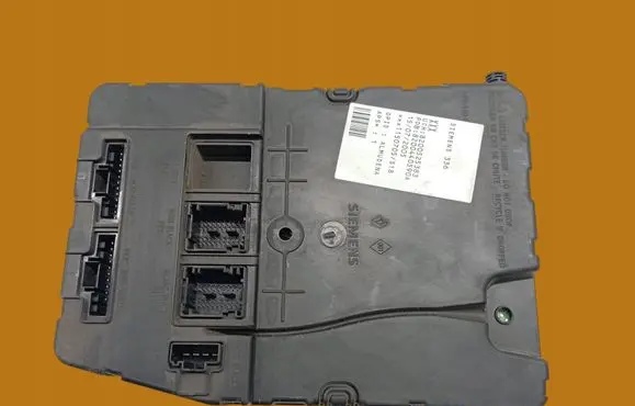 Renault Megane II Other control units/modules 8200525383