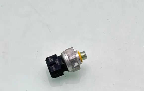 Volvo S90, V90 Air conditioning (A/C) pressure sensor 31368366