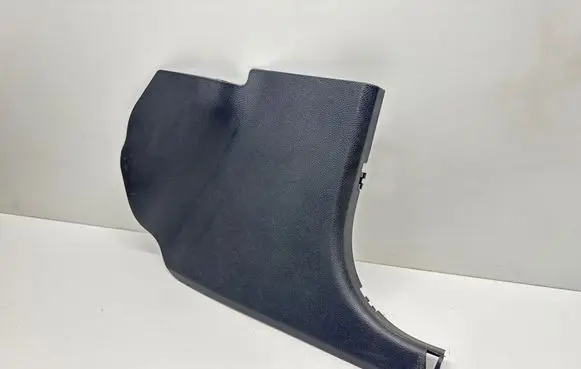Mercedes-Benz C W204 Foot area side trim A2046881506