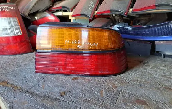 Mazda 626 Rear/tail lights 0437829R 0437829 0437830R