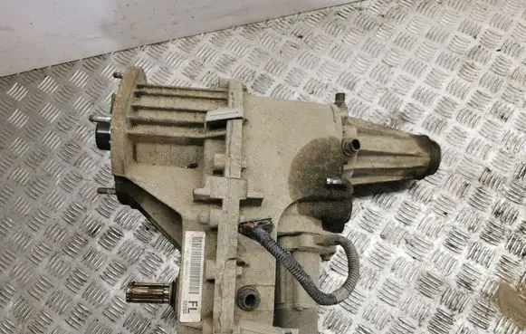 Saab 9-7X Gearbox transfer box case 24236608